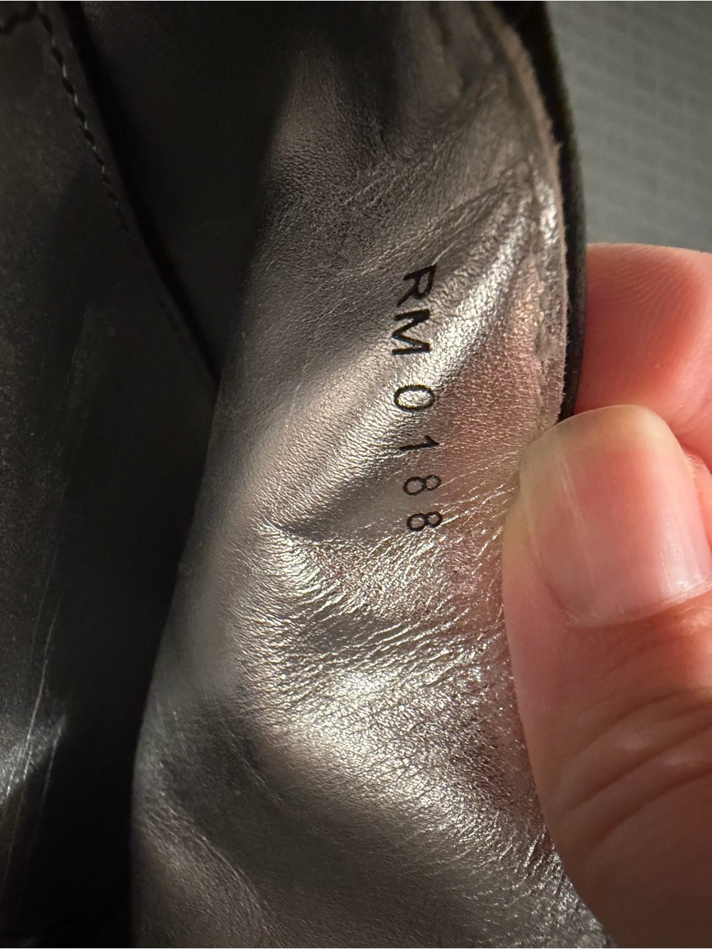 Givenchy Rivingtons size 41 - Picture 2 of 5